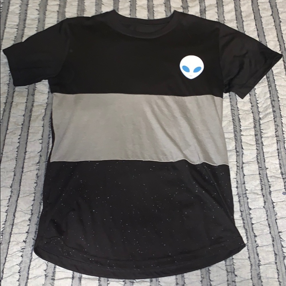 Short sleeve shirt